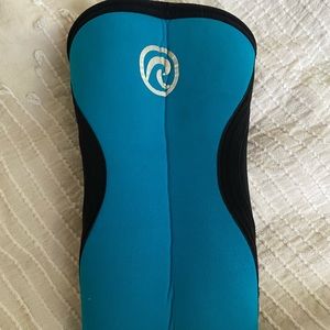Rehband Small Knee Sleeve Turquoise, like new